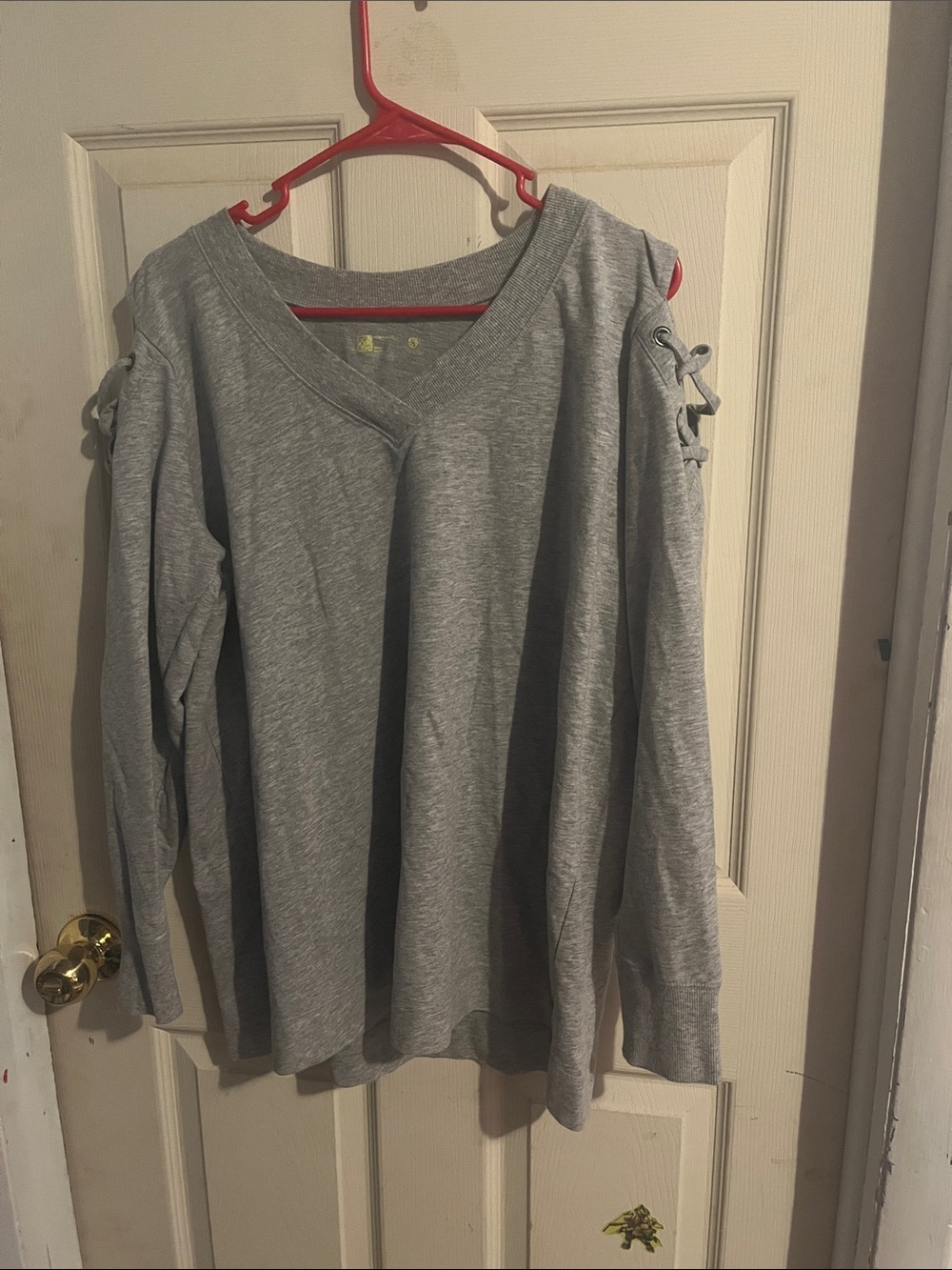 Xersion Gray Cold-Shoulder Long Sleeve Top with Lace-Up Detail